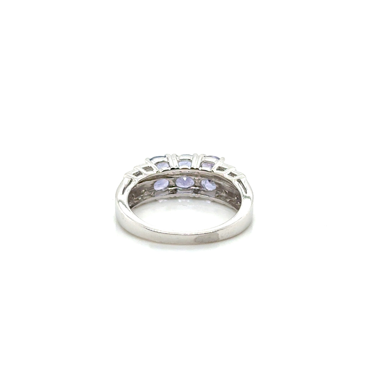 10k White Gold Tanzanite and Diamonds Ring