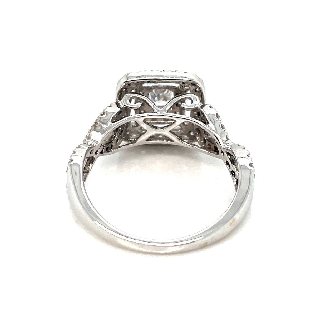 14k White Gold 1.5 CT TW Diamonds Engagement Ring