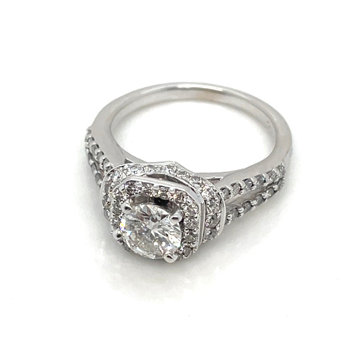14k White Gold Engagement 1.55 CT TW Diamonds Ring