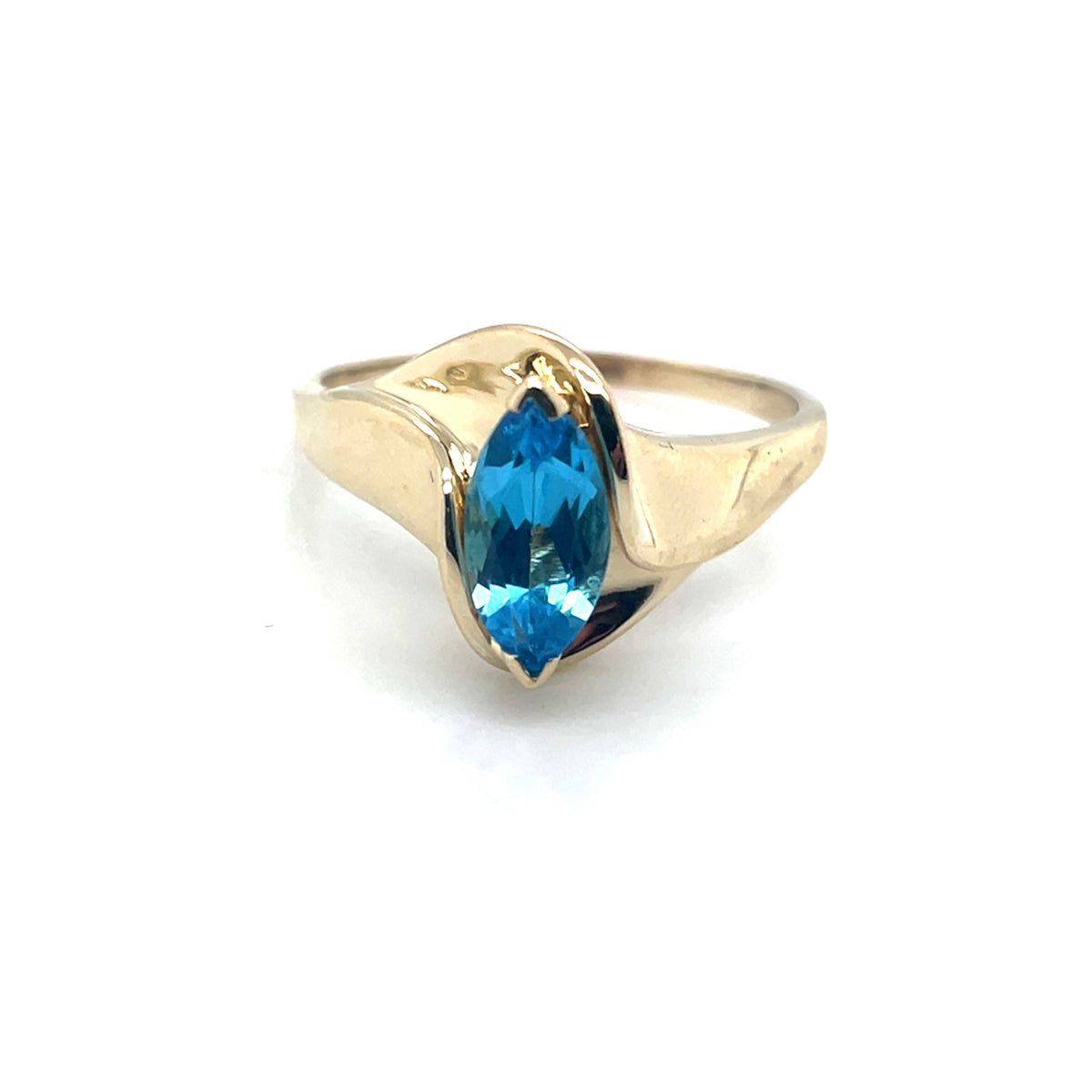 10k Yellow Gold Topaz Ring