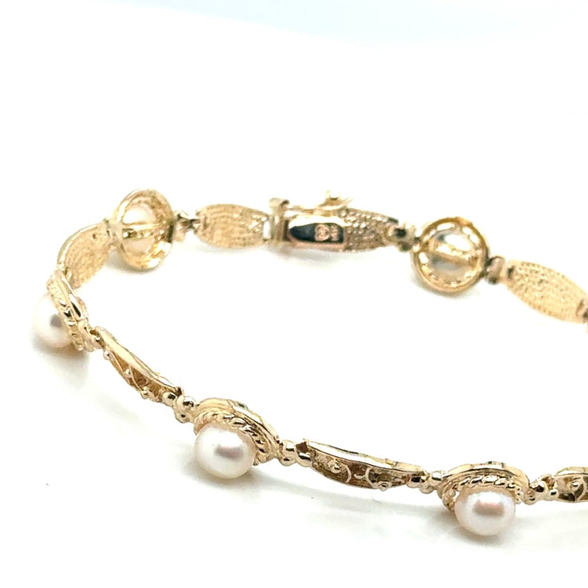 New 14k Yellow Gold Pearls Bracelet