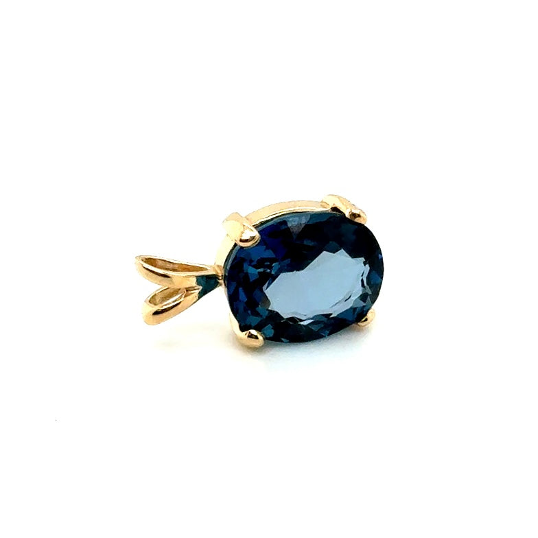 New 14k Yellow Gold London Blue Oval Topaz Pendant
