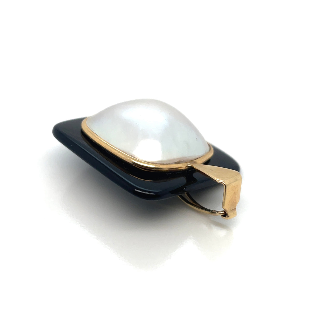 14k Yellow Gold Fresh Water Pearls and Onyx Pendant