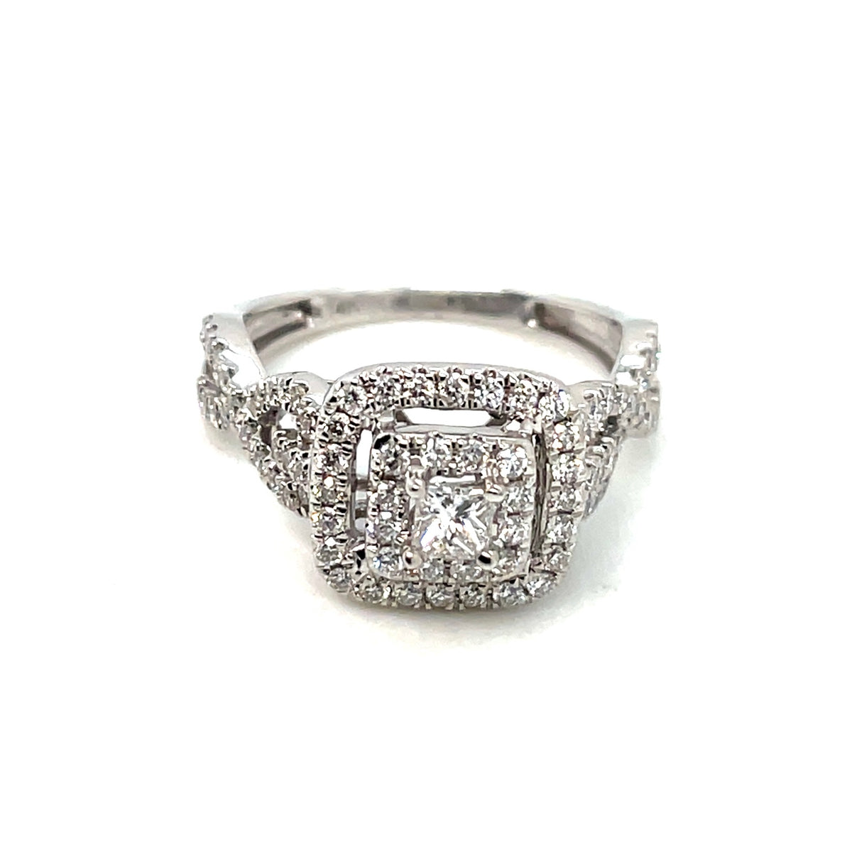 14k White Gold 1.5 CT TW Diamonds Engagement Ring